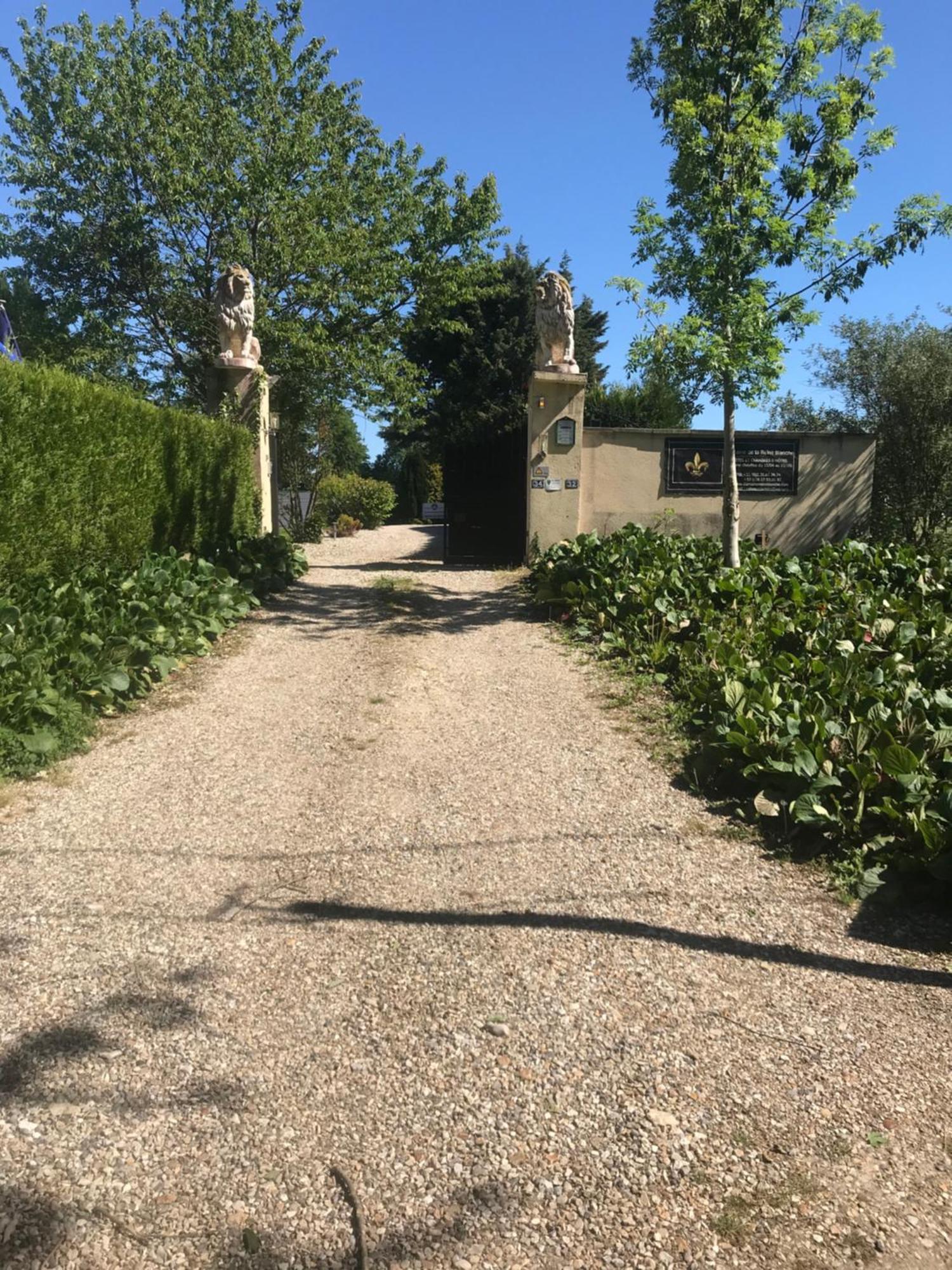 D'hote Du Domaine De La Reine Blanche Frühstückspension *